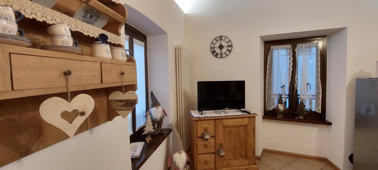 Loft Della Perpetua Di Casa Bernardi, Fuga Romantica Petfriendly Montagnaga  Exterior photo