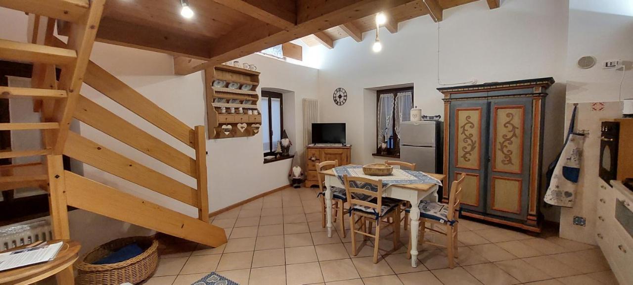 Loft Della Perpetua Di Casa Bernardi, Fuga Romantica Petfriendly Montagnaga  Exterior photo